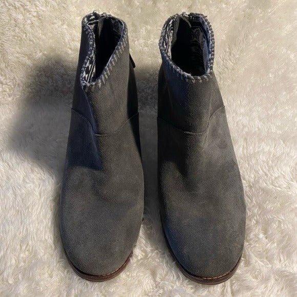 Toms Gray Ankle Boots with Brown Heel - Picture 3 of 12